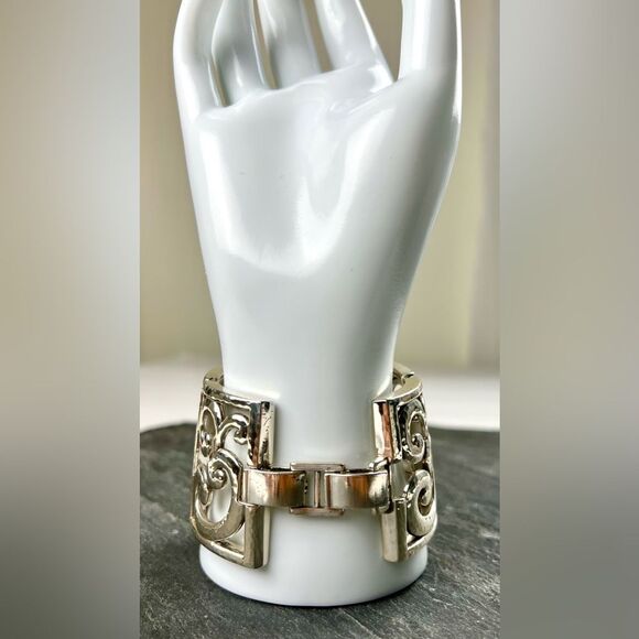 Brighton Vennia Hammered Scroll Bracelet - Picture 3 of 10